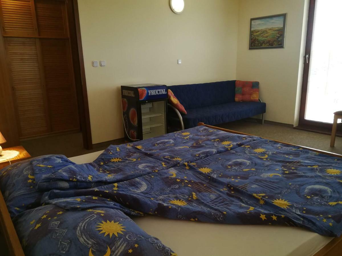 Hotel Kavana I Sobe Monika Grabrovnik Zewnętrze zdjęcie